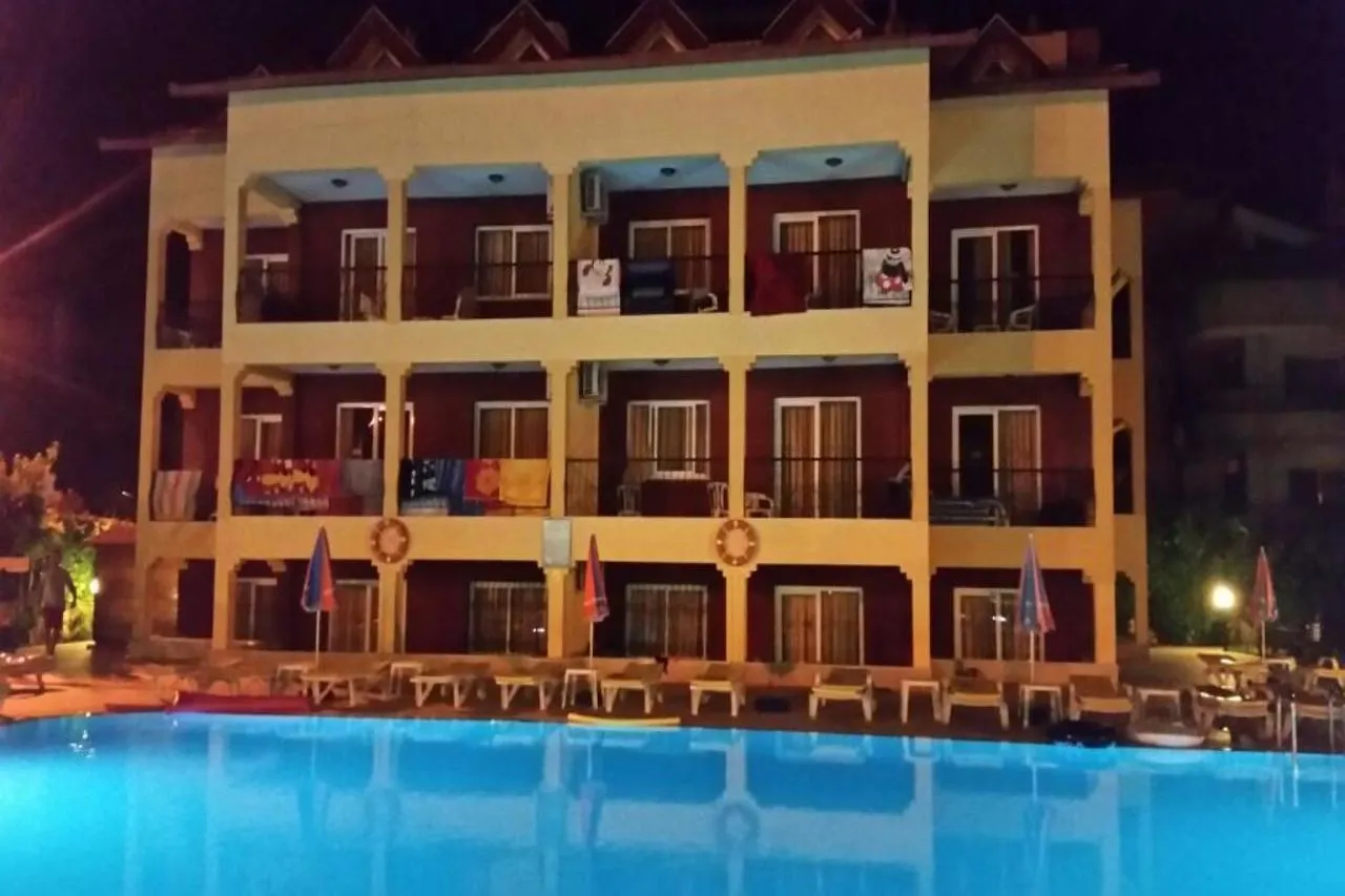 Rhodes Apart İçmeler